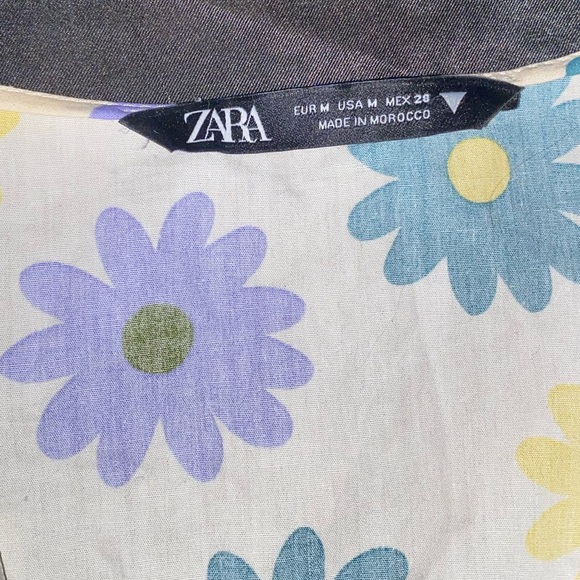 ✨2for22$ Floral puff sleeve top - Picture 3 of 5